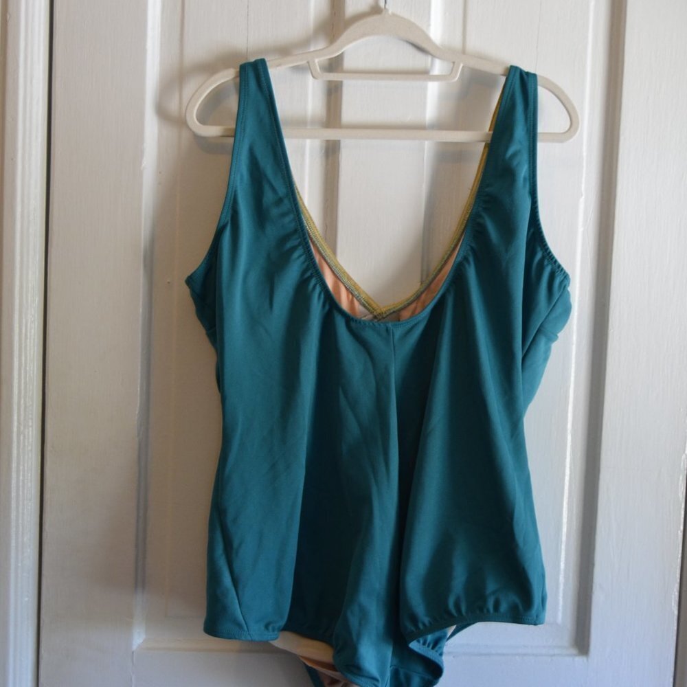 CEEB Retro Blue, White and Gold V Neck Thick Strap One Piece Swimsuit Size 24W - Picture 6 of 9